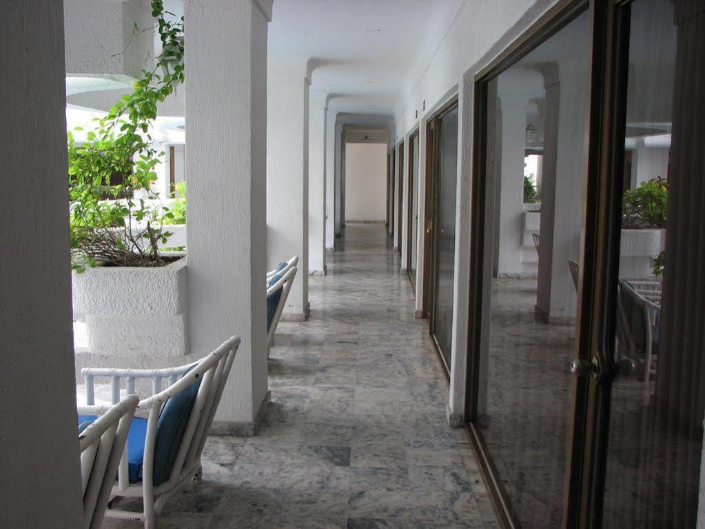 Hotel Y Suites Plaza Manzanillo Exterior foto